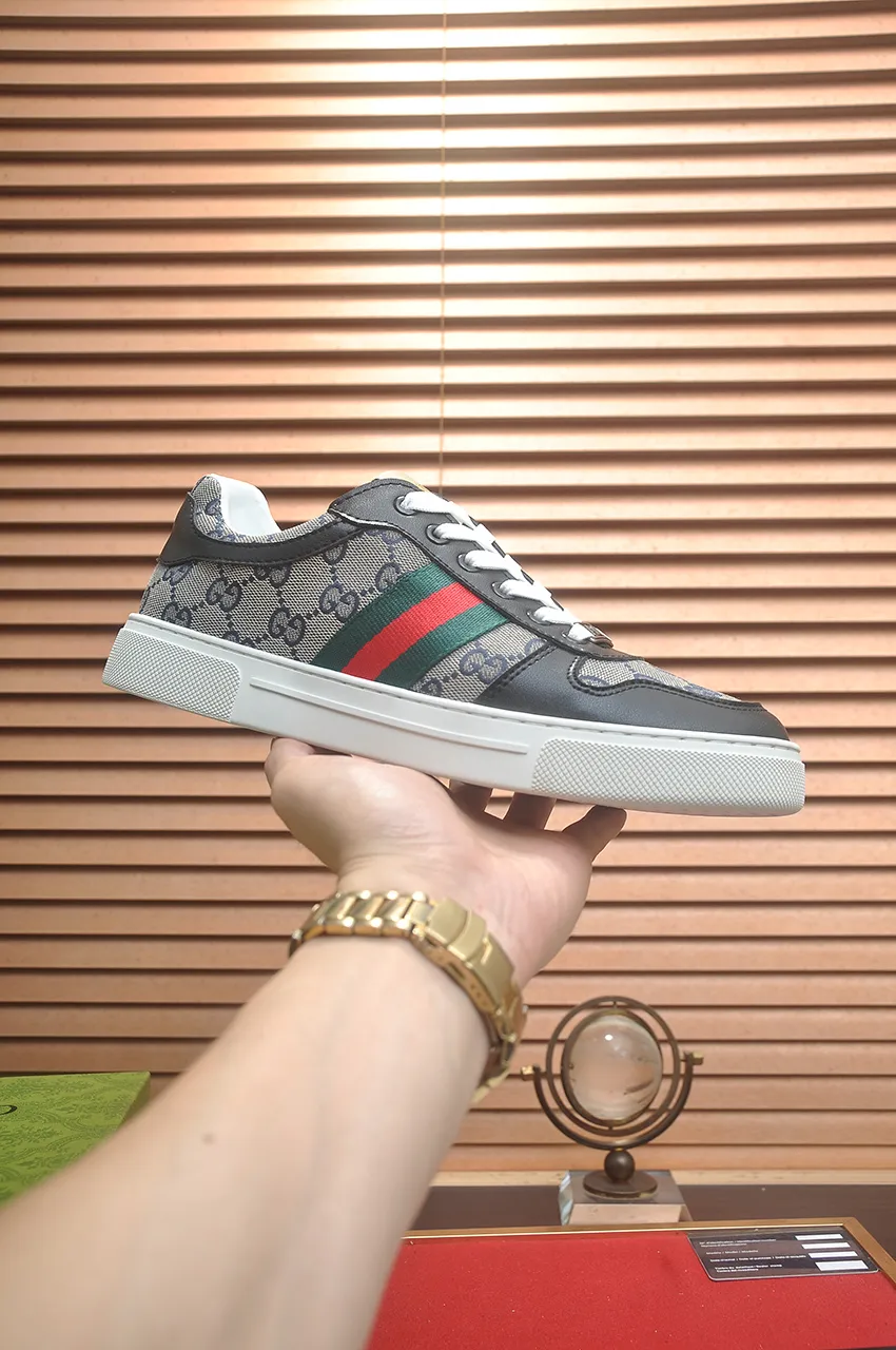 Men's men's shoes💰440💶[GUCCI] official website 1:1 men's sports shoes are now on the market. They are made of original fabric + water-dyed sheepskin lining, plus the official website original 1:1 comfortable outsole. Fashionable and versatile, super comfortable and breathable. Standard shoe size 38/45 (custom-made size 45 is non-refundable)